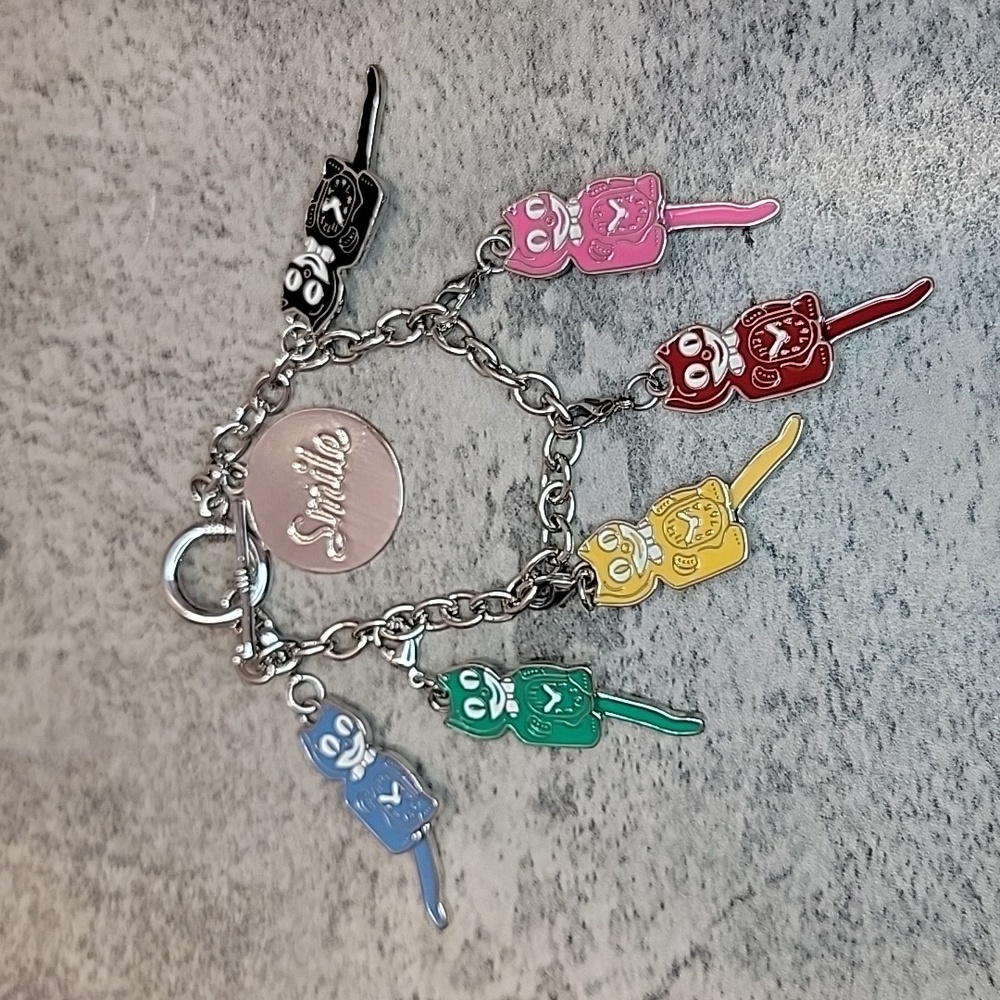 Kit-Cat Klock Charm bracelet clock - Picture 12 of 15